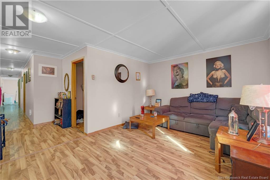 17 Baxter Street Property Photo 33