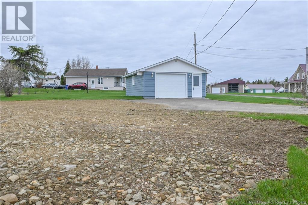 153 Damien Road Property Photo 9