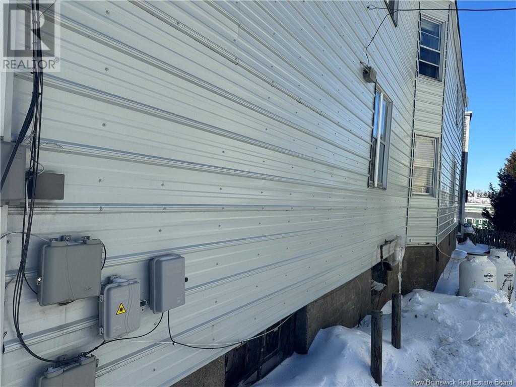 319 King Street West Property Photo 4