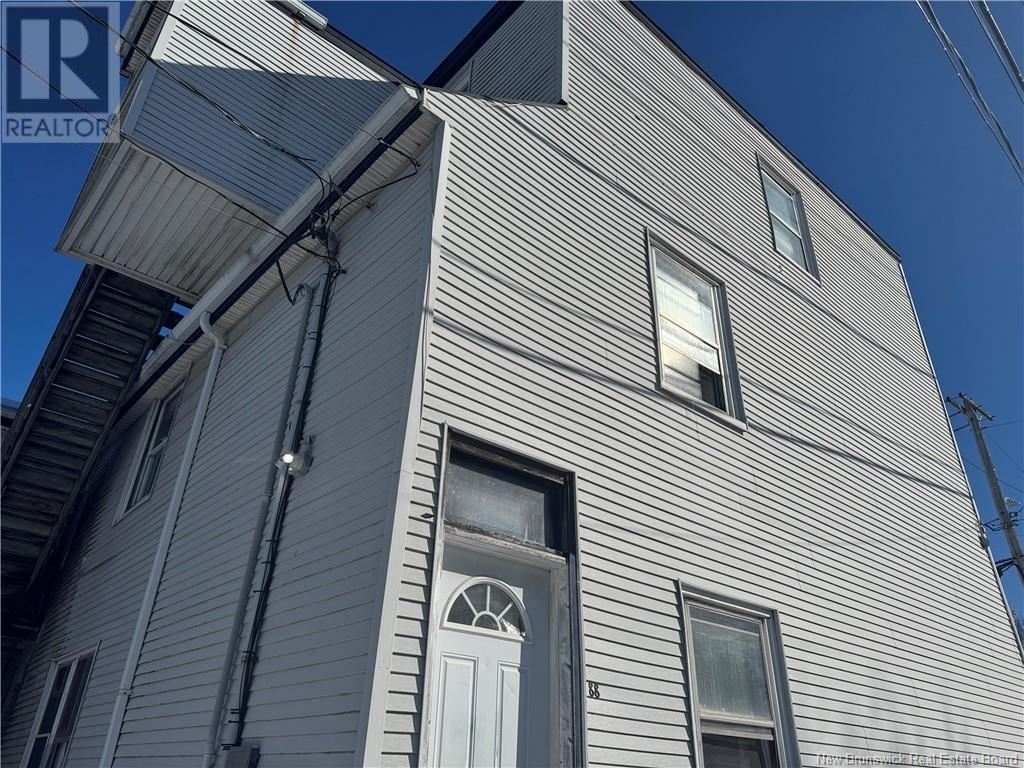 319 King Street West Property Photo 5
