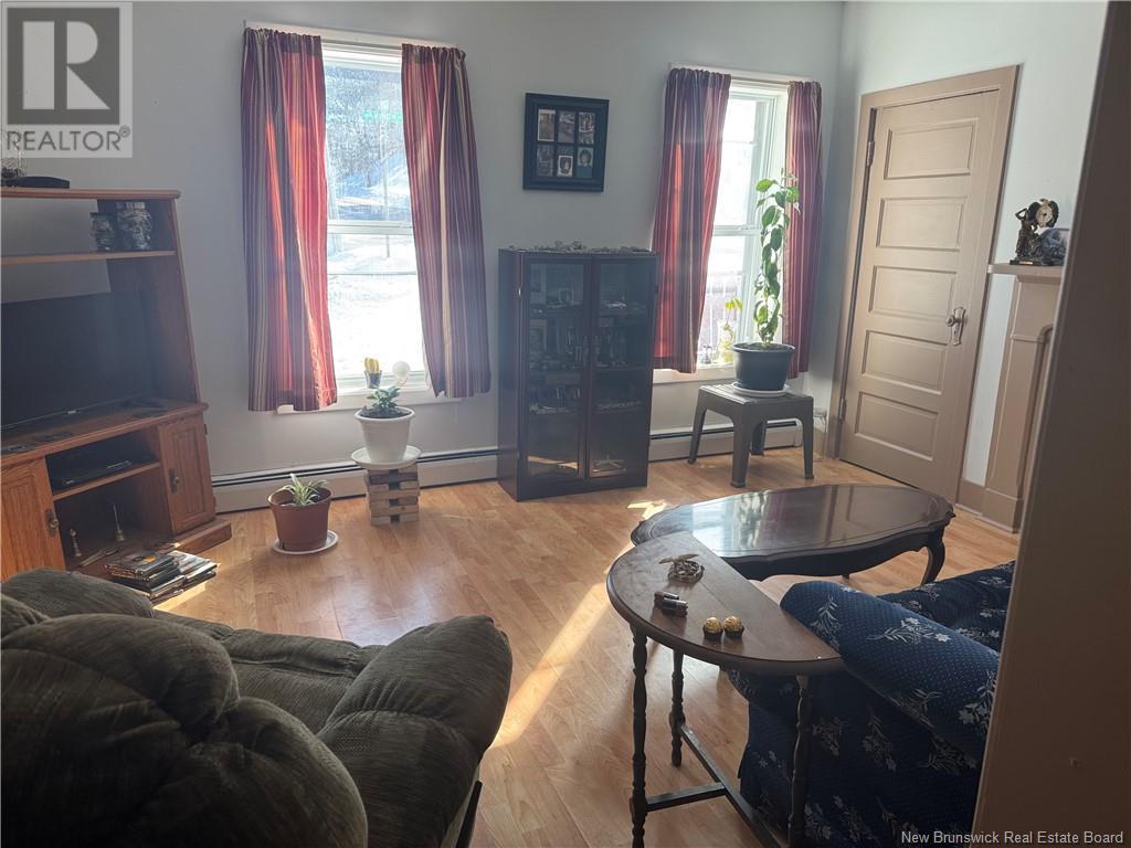 319 King Street West Property Photo 10
