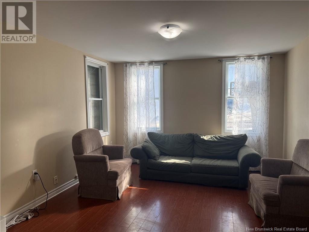 319 King Street West Property Photo 12