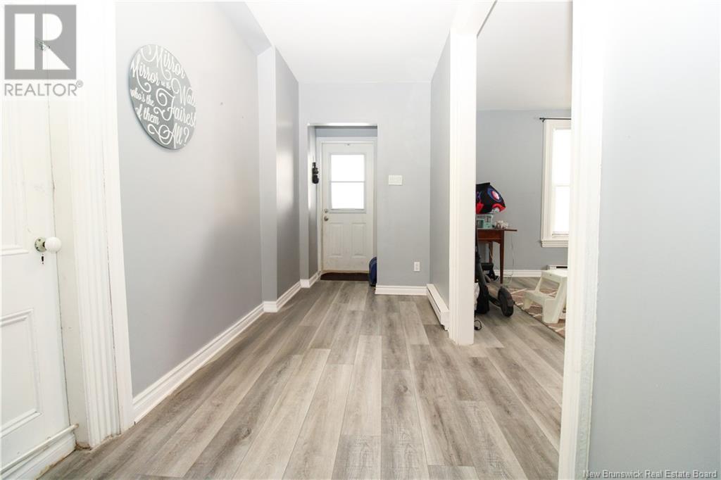 271 Lutz Property Photo 4