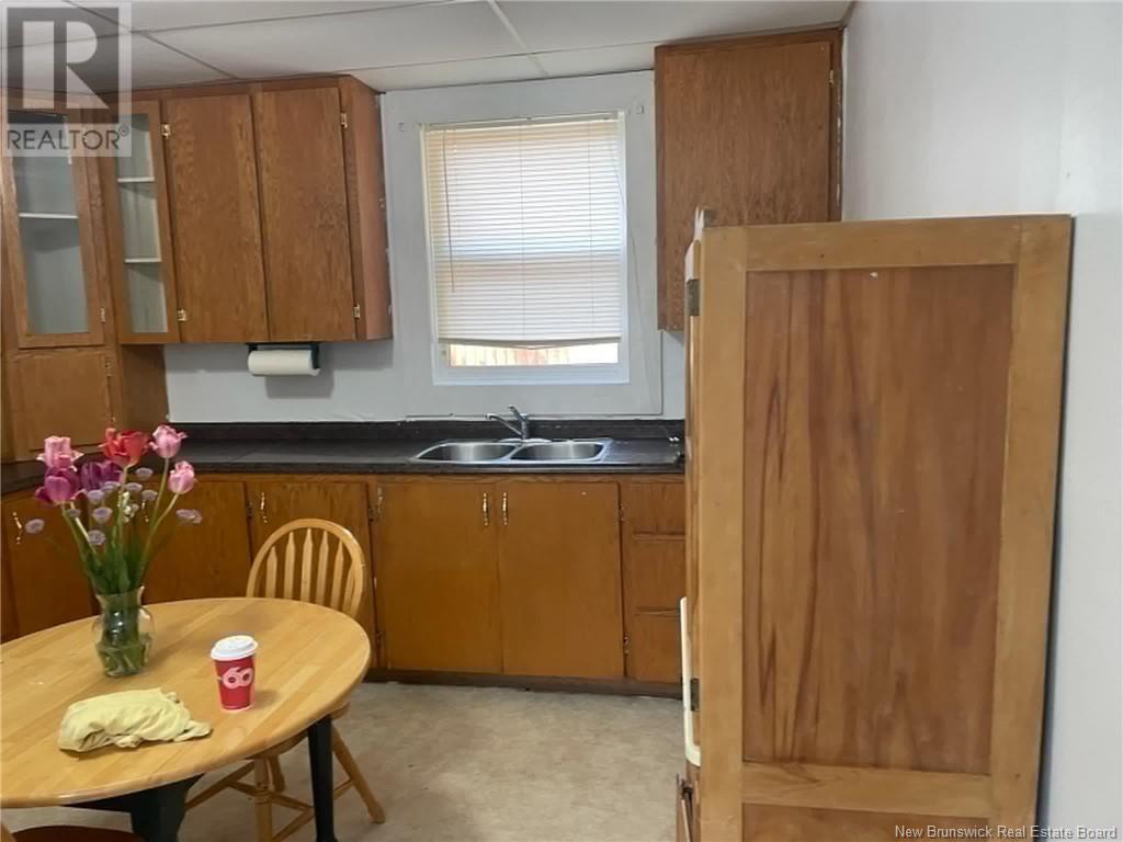 15 Veazey Street Property Photo 8