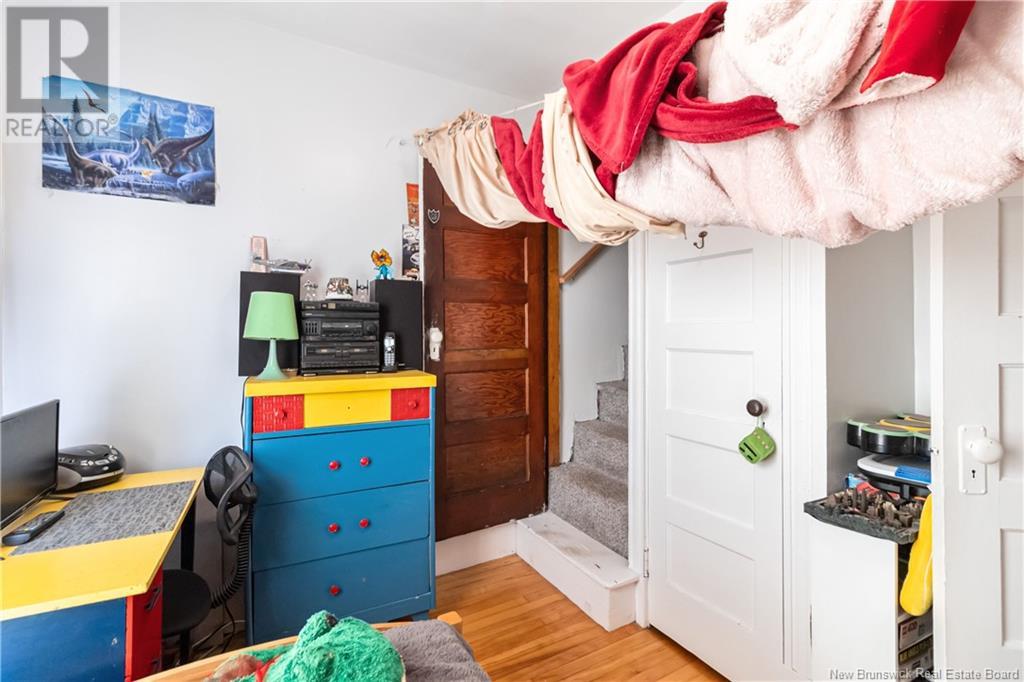 253-253 1/2 High Street Property Photo 20