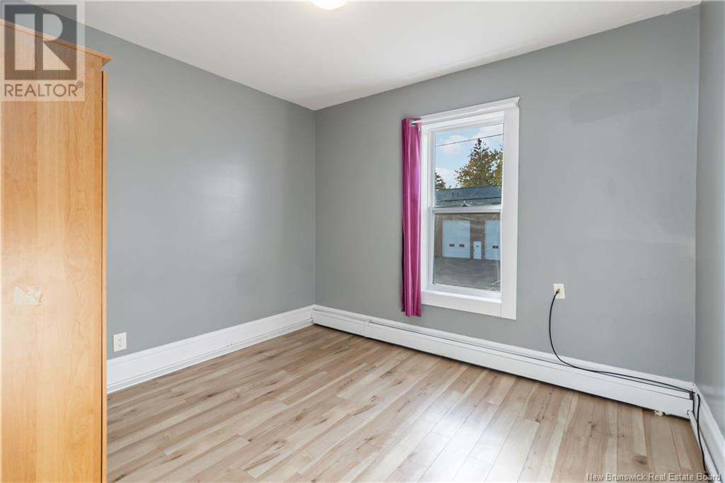 253-253 1/2 High Street Property Photo 26