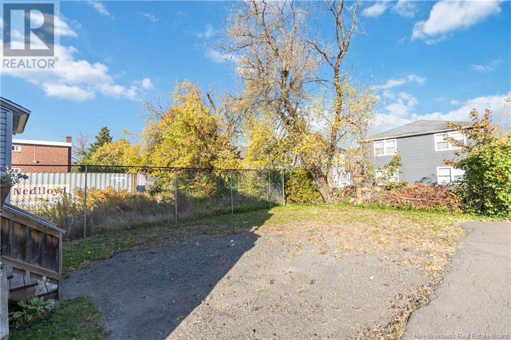 253-253 1/2 High Street Property Photo 44