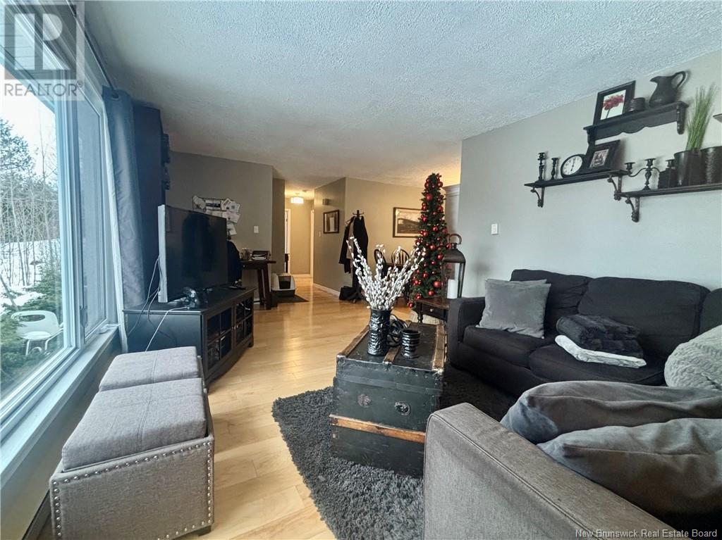 50 Iona Avenue Property Photo 8
