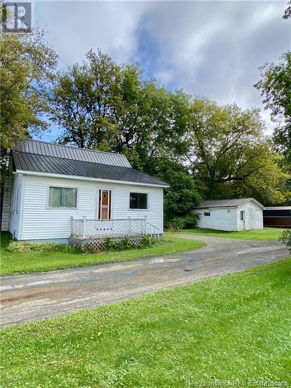 122 Martin Lane Property Photo