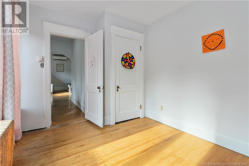 49 Bromley Avenue Property Photo 5