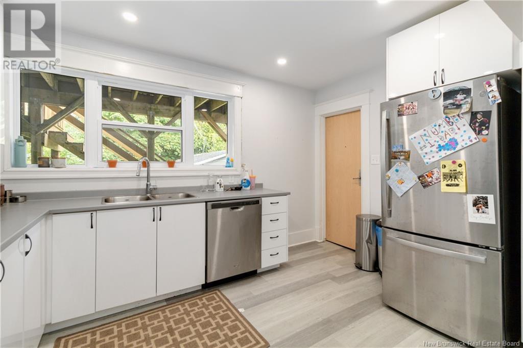 49 Bromley Avenue Property Photo 16