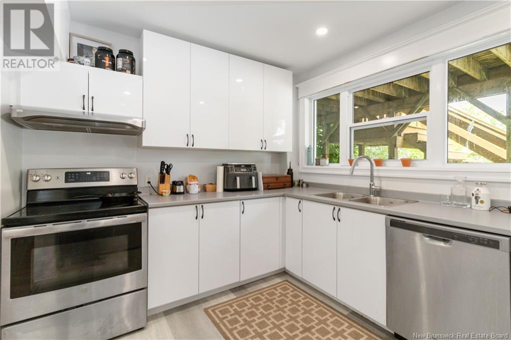 49 Bromley Avenue Property Photo 17