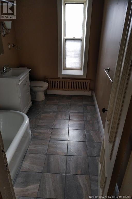 22 Queen Square S. Property Photo 16