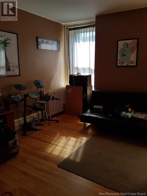 22 Queen Square S. Property Photo 17