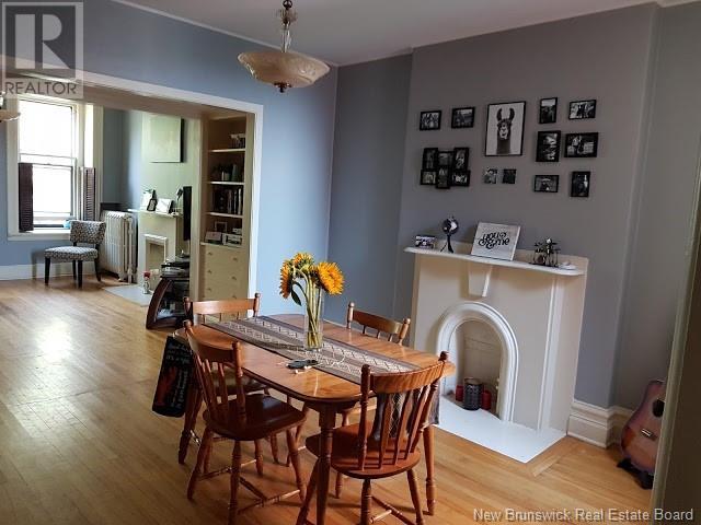 22 Queen Square S. Property Photo 19