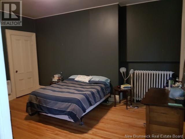 22 Queen Square S. Property Photo 26