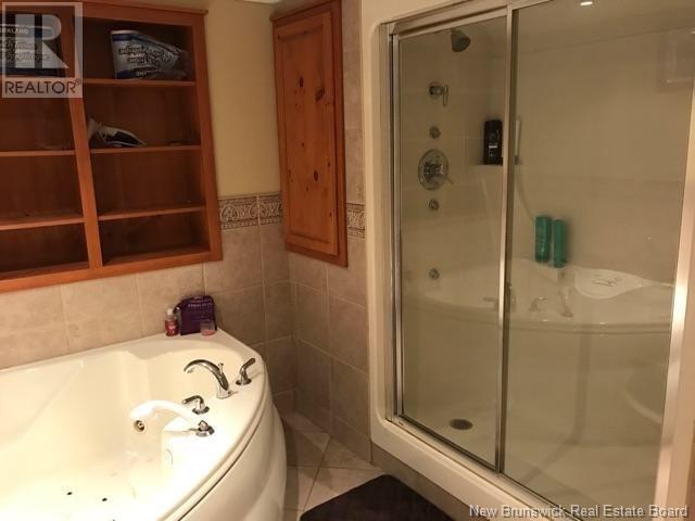 22 Queen Square S. Property Photo 40