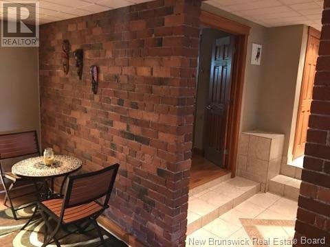 22 Queen Square S. Property Photo 45
