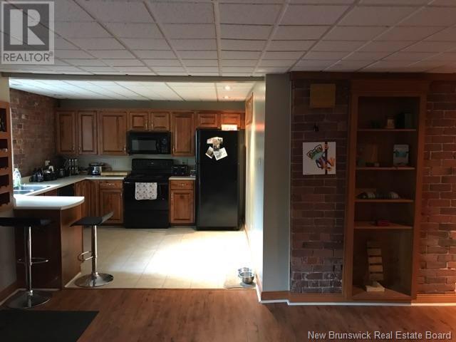 22 Queen Square S. Property Photo 47