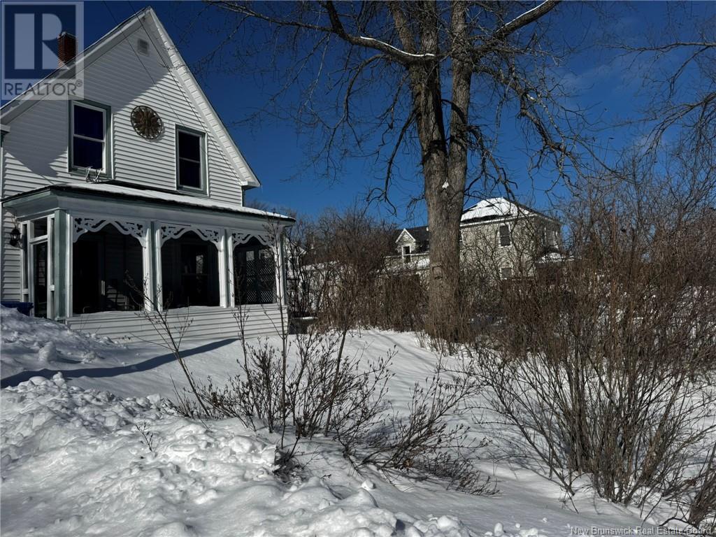 E1v1g2 Real Estate Listings Main Image