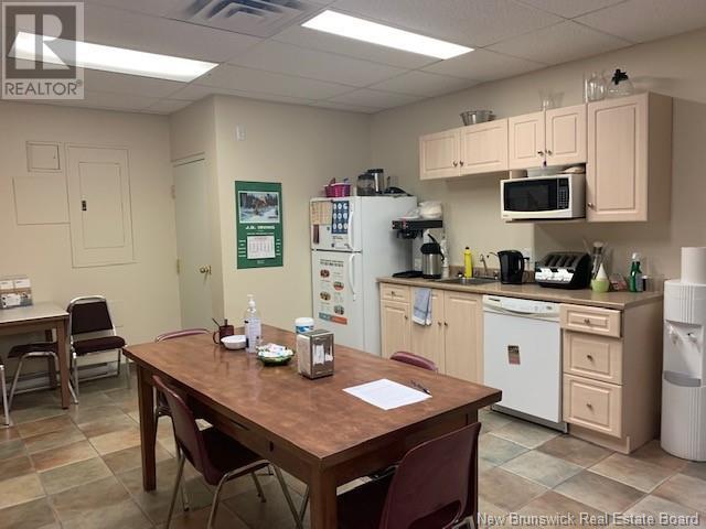 575 Crown Street Property Photo 14