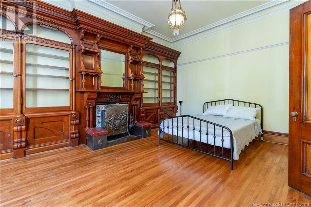 28 Mecklenburg Street Property Photo 8