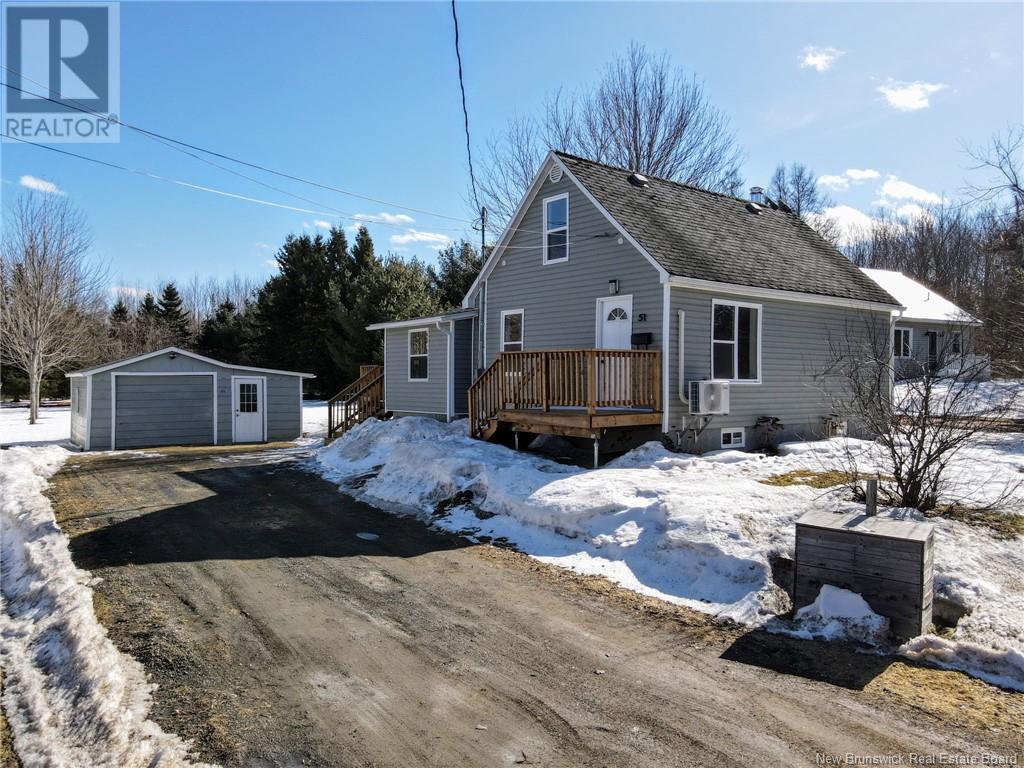 51 Lyndale Lane Property Photo