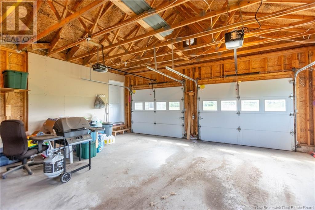 80 East Main Street Property Photo 20
