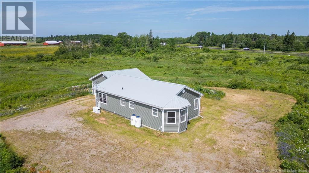 80 East Main Street Property Photo 22