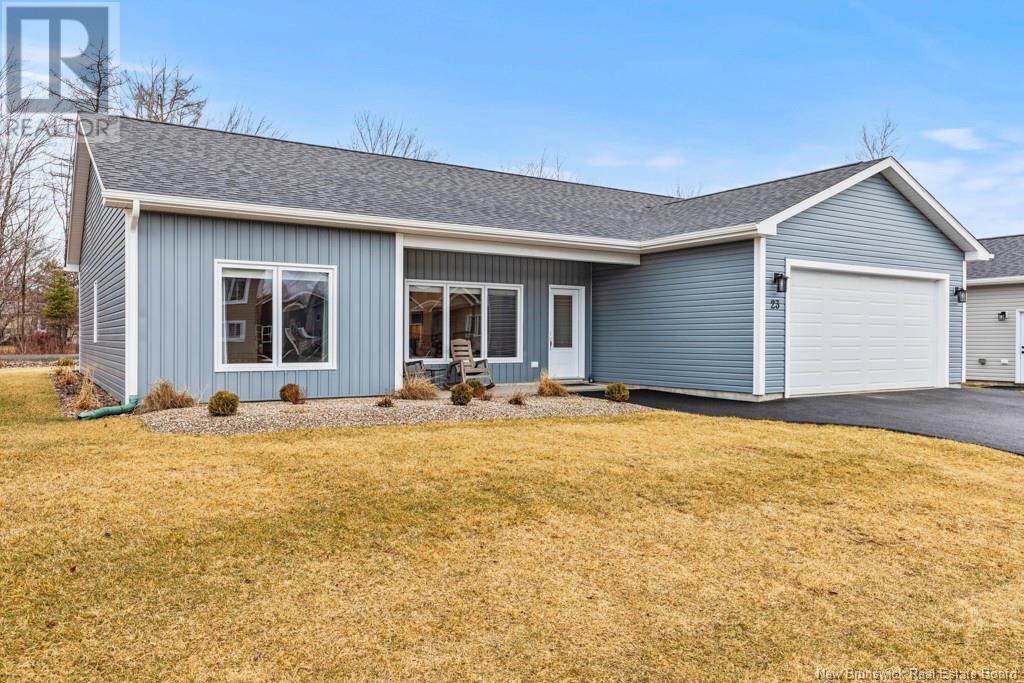 23 Boxwood Lane Property Photo