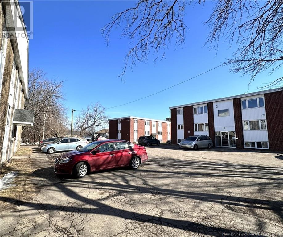 139 Elmwood Drive Property Photo 3