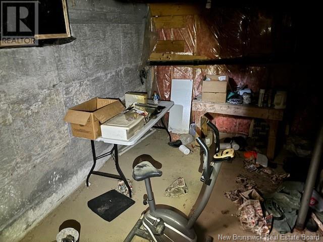 16 Elm Street Property Photo 18