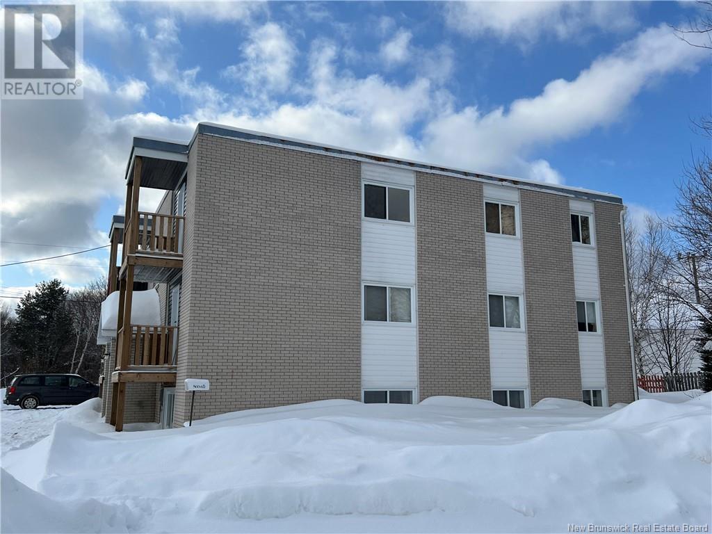 694 Appleby Street Property Photo 2