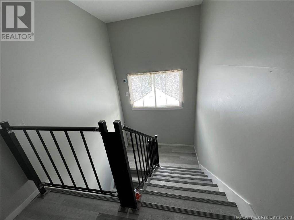 694 Appleby Street Property Photo 6