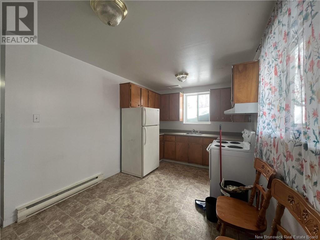 694 Appleby Street Property Photo 27