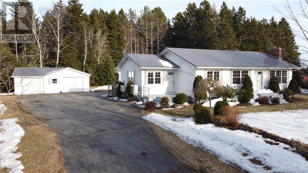 35 Woodland Road Property Photo