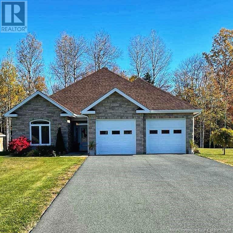 1518 Chemin Ste Louise Property Photo