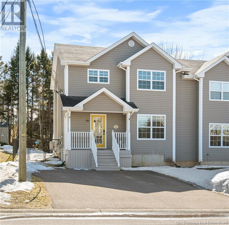 38 Chianti Street Property Photo