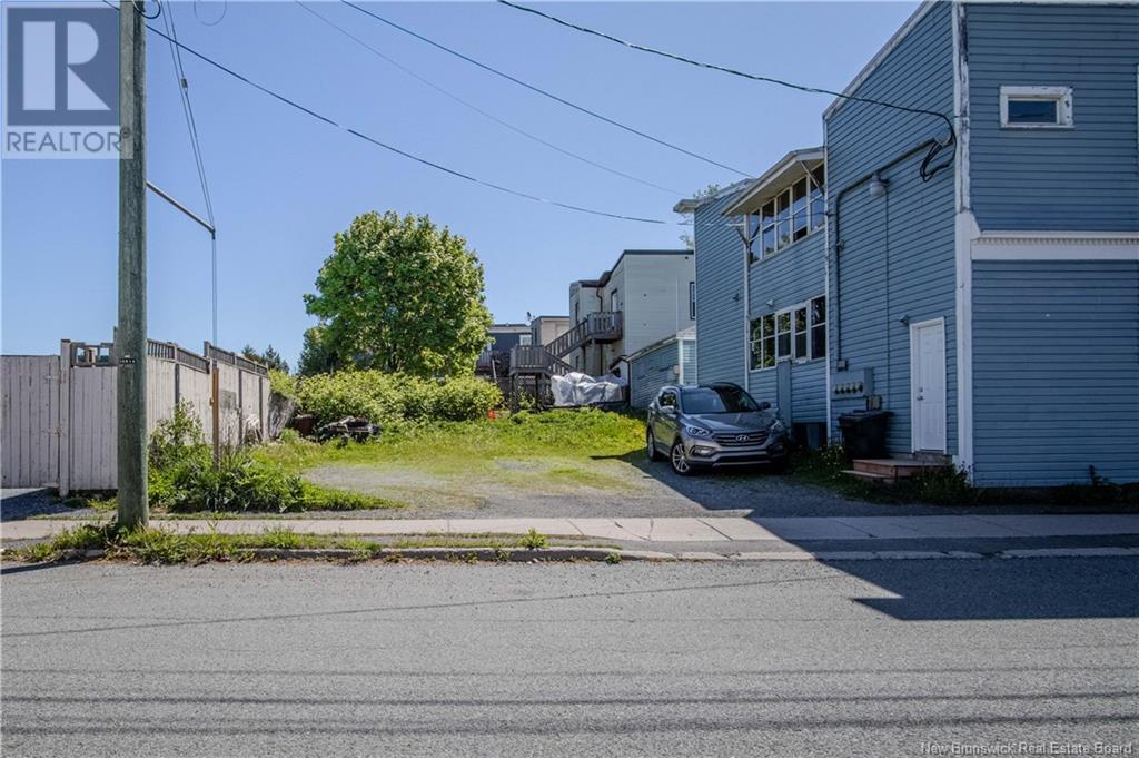 180 Wentworth Street Property Photo 5