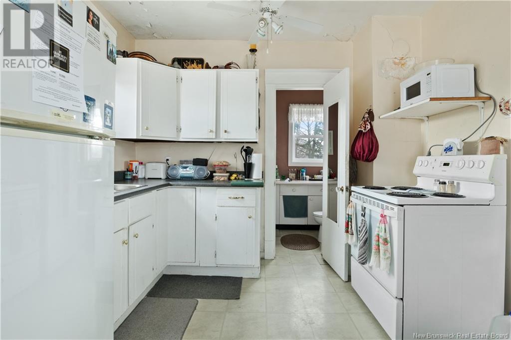 453 Lavallee Property Photo 12