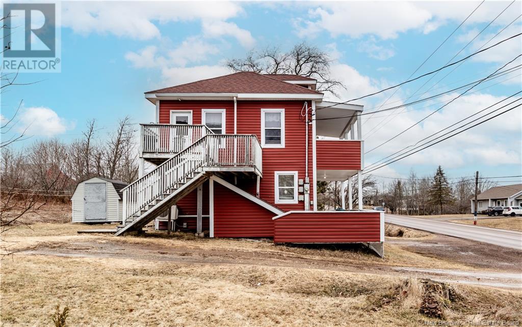 453 Lavallee Property Photo 22