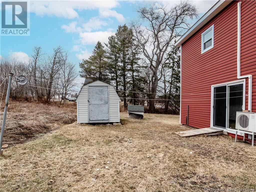 453 Lavallee Property Photo 24