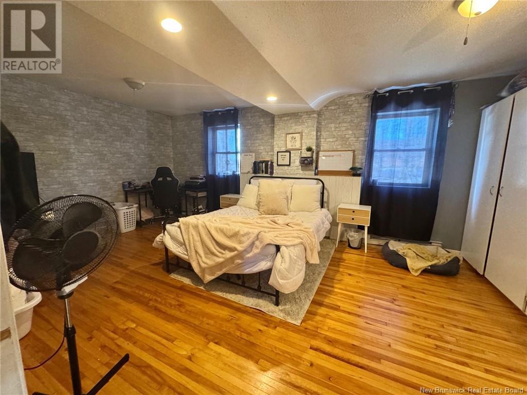 9 Park Street Property Photo 7