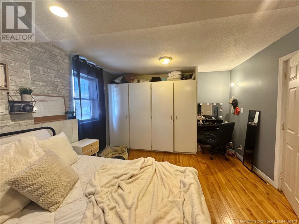 9 Park Street Property Photo 8