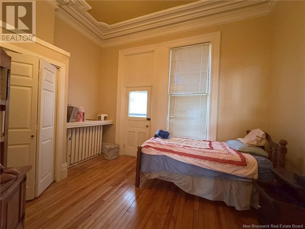 196 King Street East Property Photo 5