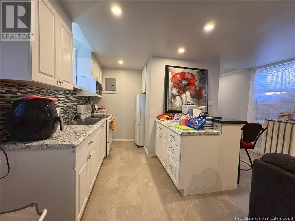 196 King Street East Property Photo 17