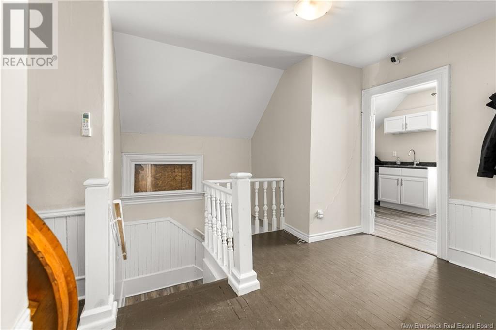 124 Highfield Street Property Photo 4