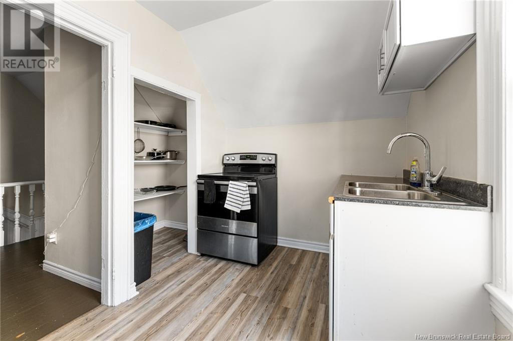 124 Highfield Street Property Photo 8