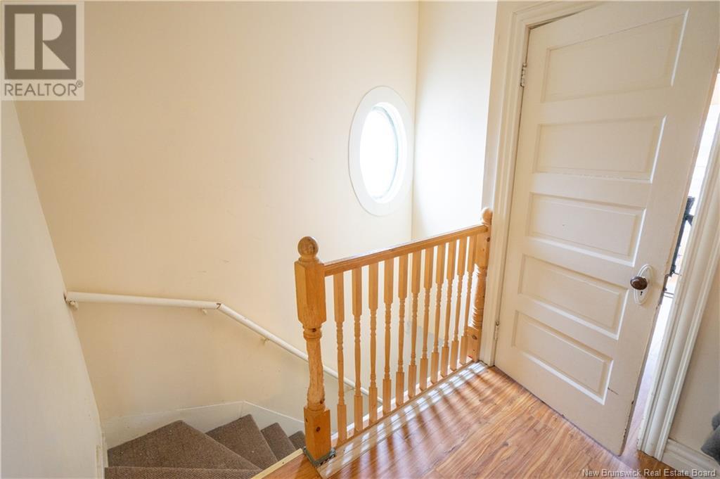 82-84 Lansdowne Avenue Property Photo 4