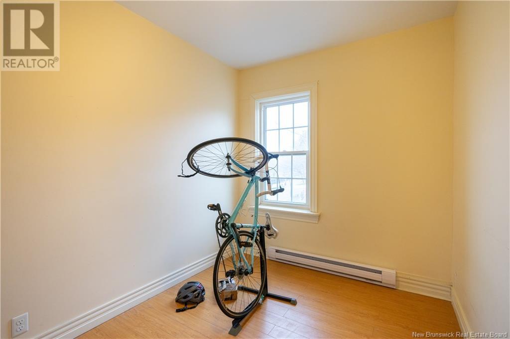 82-84 Lansdowne Avenue Property Photo 15